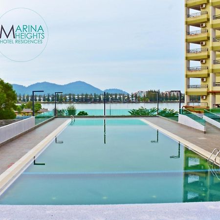 Marina Heights Hotel Residences Lumut Eksteriør billede