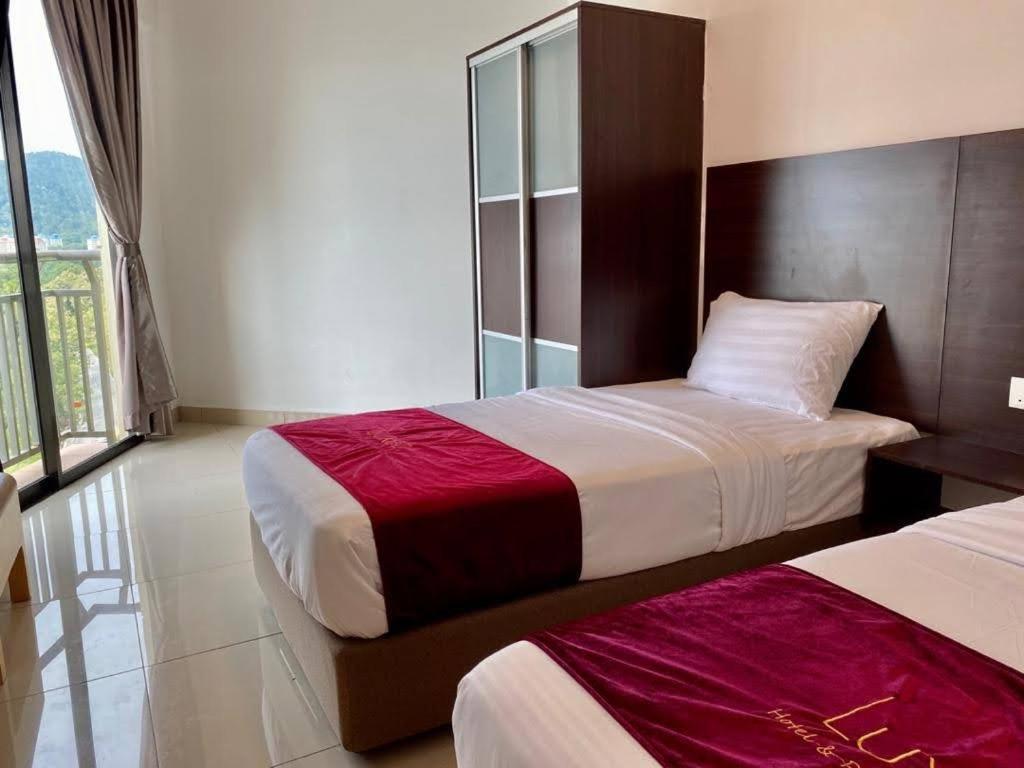 Marina Heights Hotel Residences Lumut Eksteriør billede